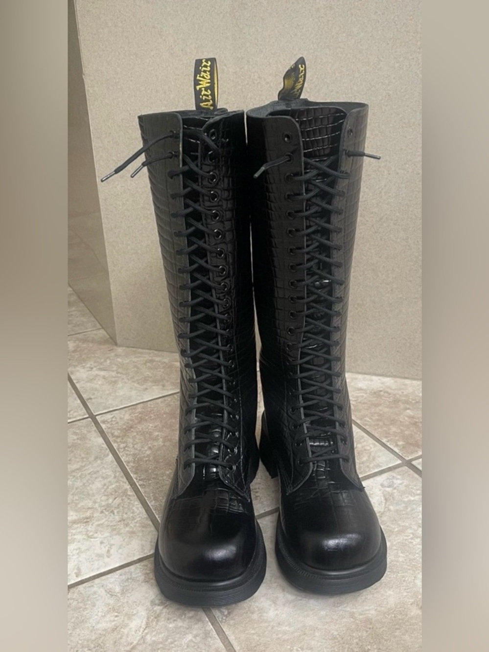 RARE Dr Martens ENGLAND  9730 Croc Emboss Square Toe knee high Boots. Women's 10 - Picture 6 of 16